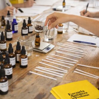 CREA TU PERFUME - 18 DE ABRIL